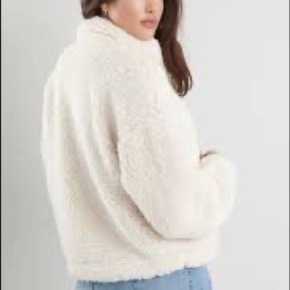 Garage White Sherpa Zip up with Red and Blue Detailing - Picture 4 of 4